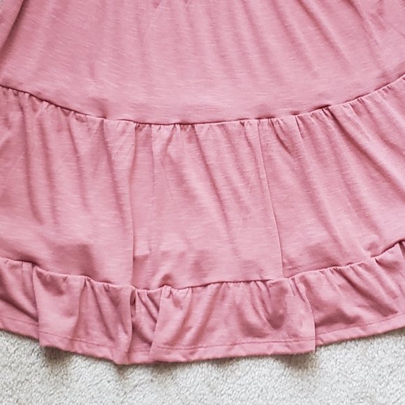 INDIGO PUPPY Smocked Peplum Tank - Picture 4 of 7